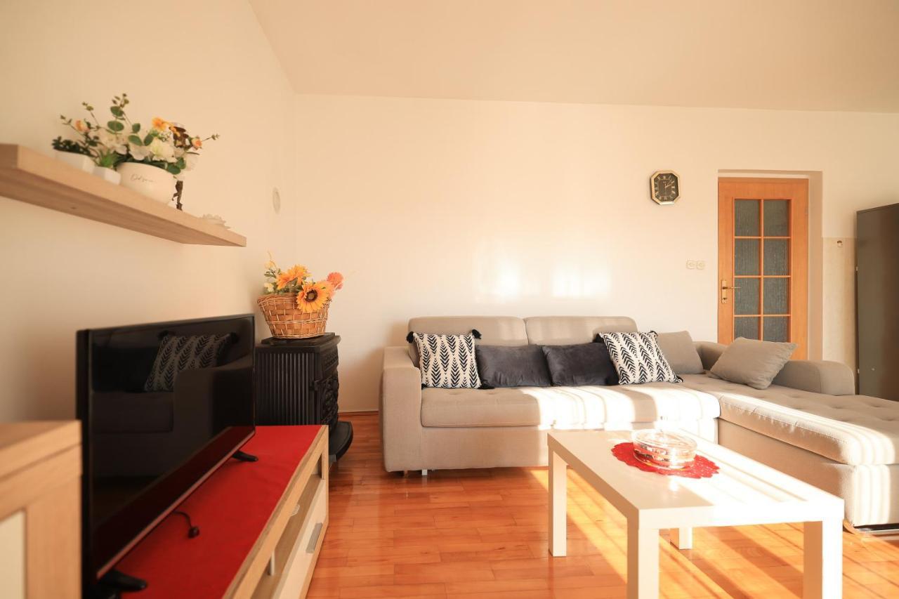 Apartments Ana Petrcane Eksteriør bilde
